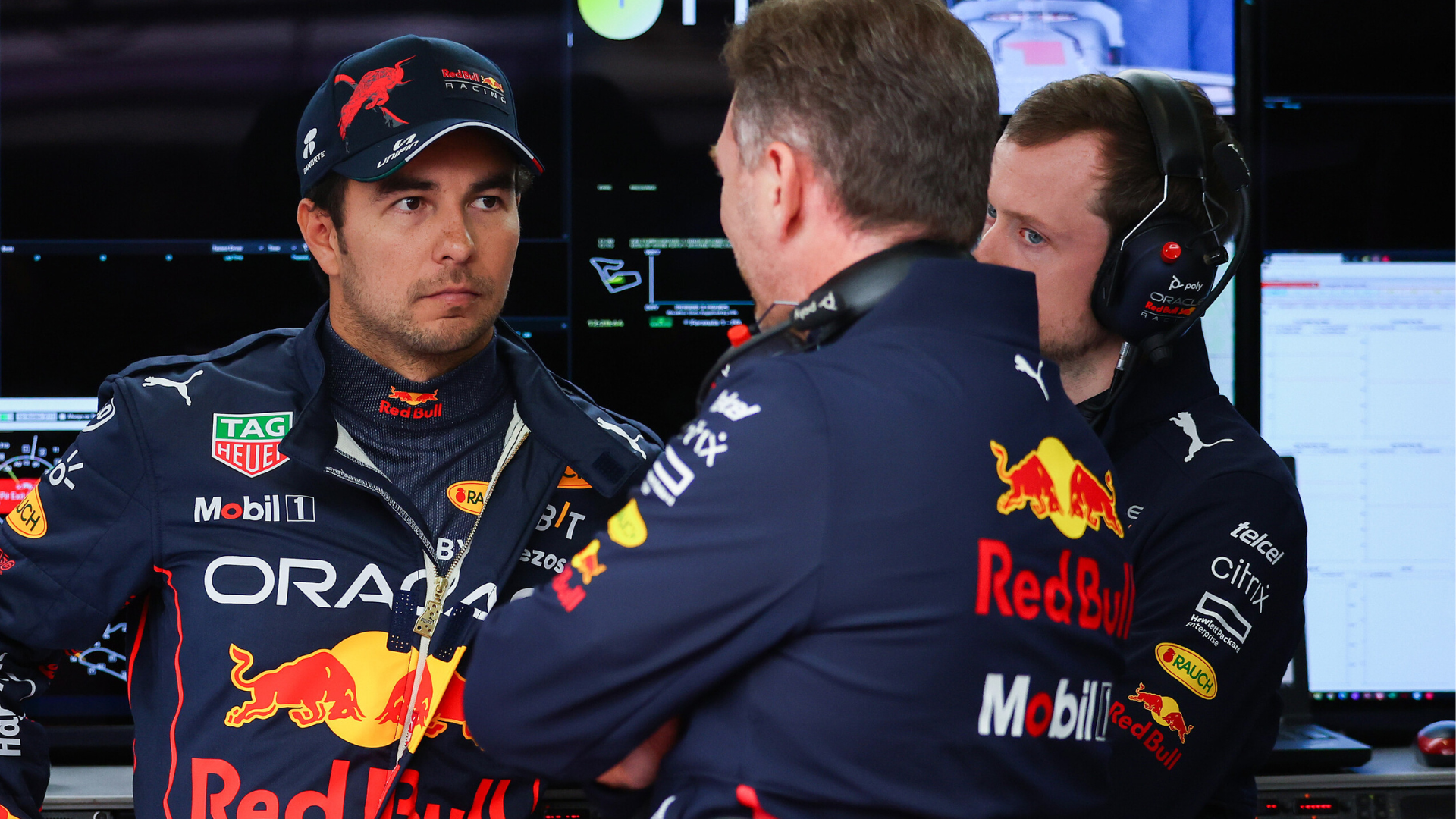 Christian Horner lets Sergio Perez to decide himself over Red Bull future