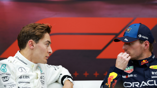 Max Verstappen chiama in causa il "bugiardo" George Russell, ricevendo una risposta da "bullo