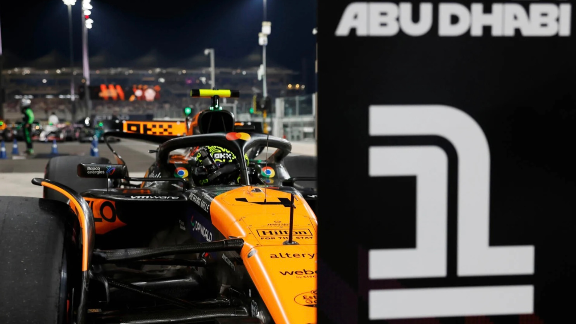 Lando Norris zlomil Ferrari srdce skvělým vítězstvím v GP Abú Zabí