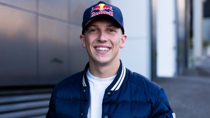 Liam Lawson será compañero de Max Verstappen en Red Bull en 2025