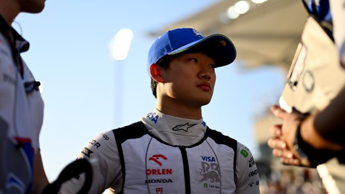 Christian Horner zinspeelt op het vertrek van Yuki Tsunoda bij Red Bull na 2025