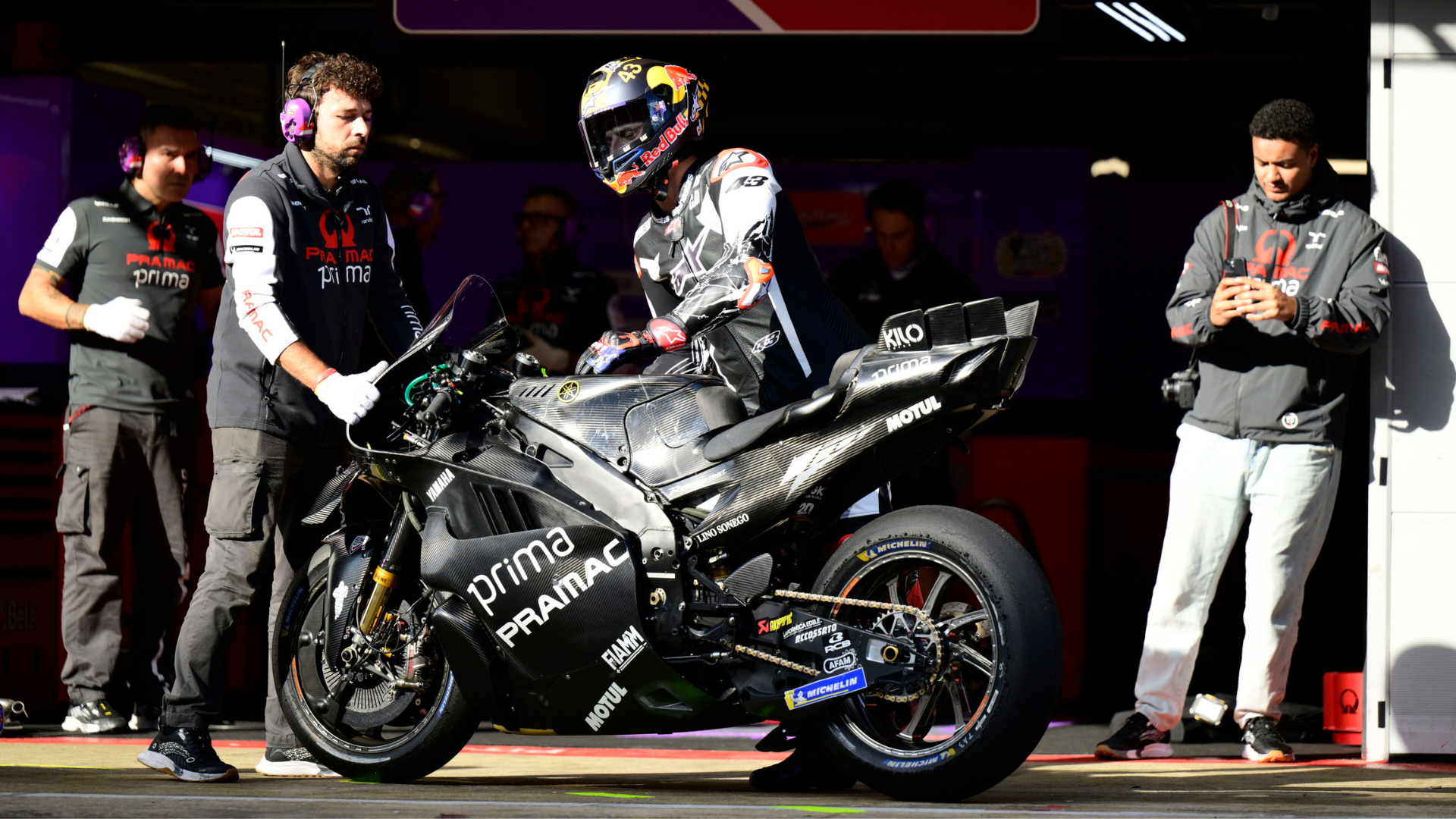 Yamaha steunt Miller & Oliveira voor succes in MotoGP 2025