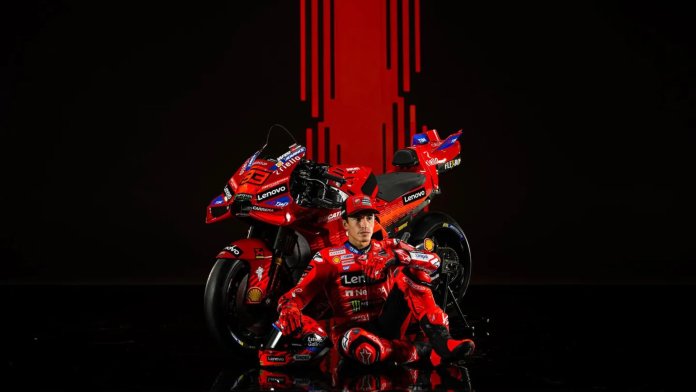 Od Stonera do Marqueza: legendy, które ścigały się w czerwonych barwach Ducati