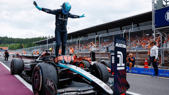 Russell sorprende tutti con la sua seconda vittoria in F1 dopo la collisione Verstappen-Norris al Red Bull Ring