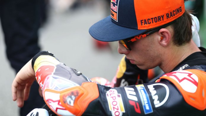 Pedro Acosta odchodzi sfrustrowany po wypadku podczas Grand Prix Tajlandii