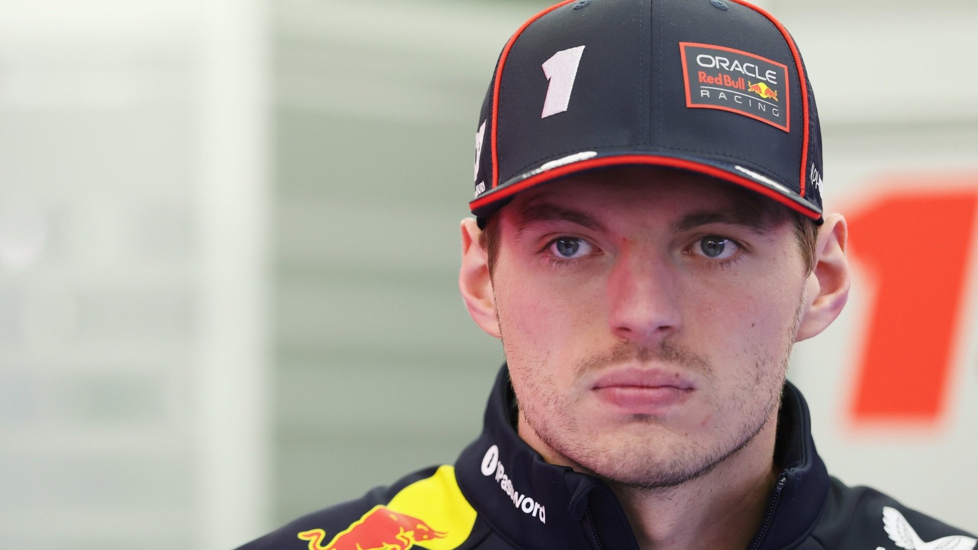 Max Verstappen zegt dat Red Bull niet kan vechten voor de overwinning in Melbourne