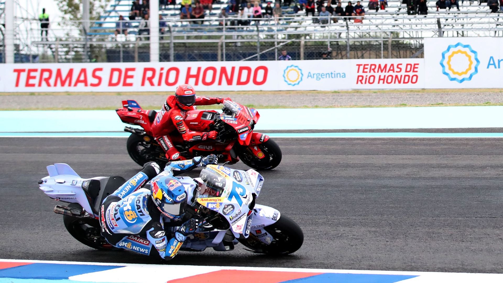 Marc Márquez lidera los entrenamientos en Argentina con un nuevo récord de vuelta