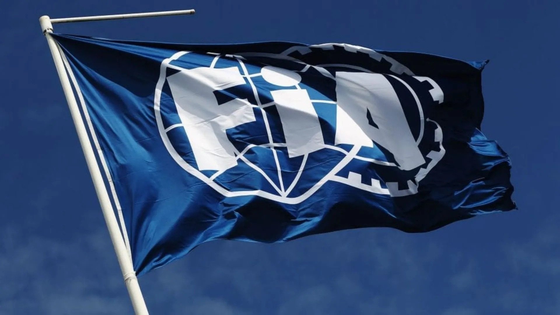 FIA upraví pravidla pro flexibilitu zadního křídla od Velké ceny Číny