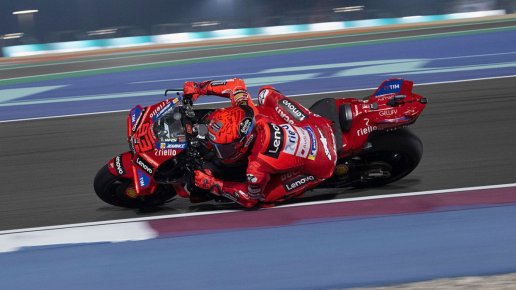 Marc Marquez behaalt overwinning in veelbewogen Grand Prix van Qatar