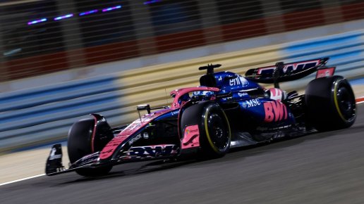 Carlos Sainz behauptet, der Mercedes-Motor hätte Alpine in Bahrain in die erste Reihe gebracht
