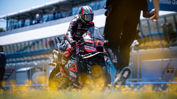 Why is Aprilia struggling in 2025 MotoGP season?