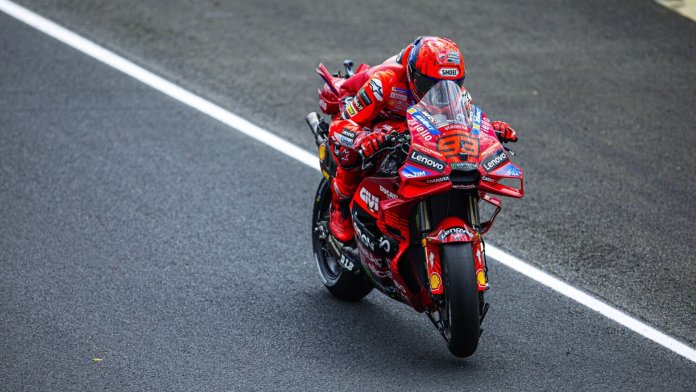 Marc Marquez takes sprint victory at Le Mans
