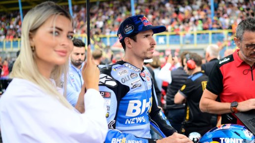 Alex Márquez fue operado, mientras que Marini volvió a subirse a la moto