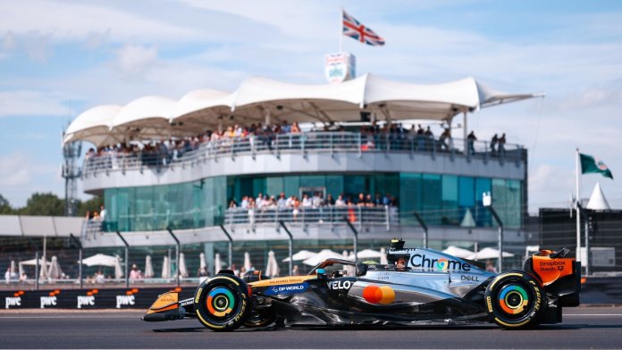 Lando Norris snelste in tweede training op Silverstone