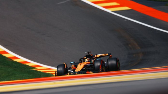 Oscar Piastri verslaat Max Verstappen op sprint pole in Spa