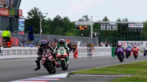 La MotoGP conferma il passaggio al 100% di carburanti non fossili a partire dal 2027