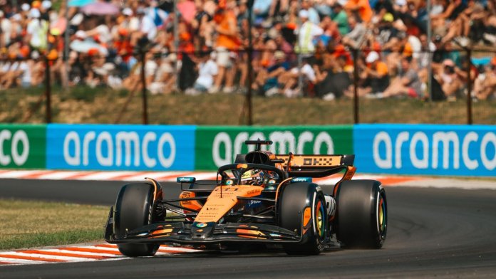 Oscar Piastri nejrychlejší z McLarenů v posledním tréninku GP Maďarska