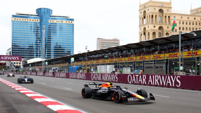 Max Verstappen s chladnou hlavou vyhrál Velkou cenu Ázerbájdžánu