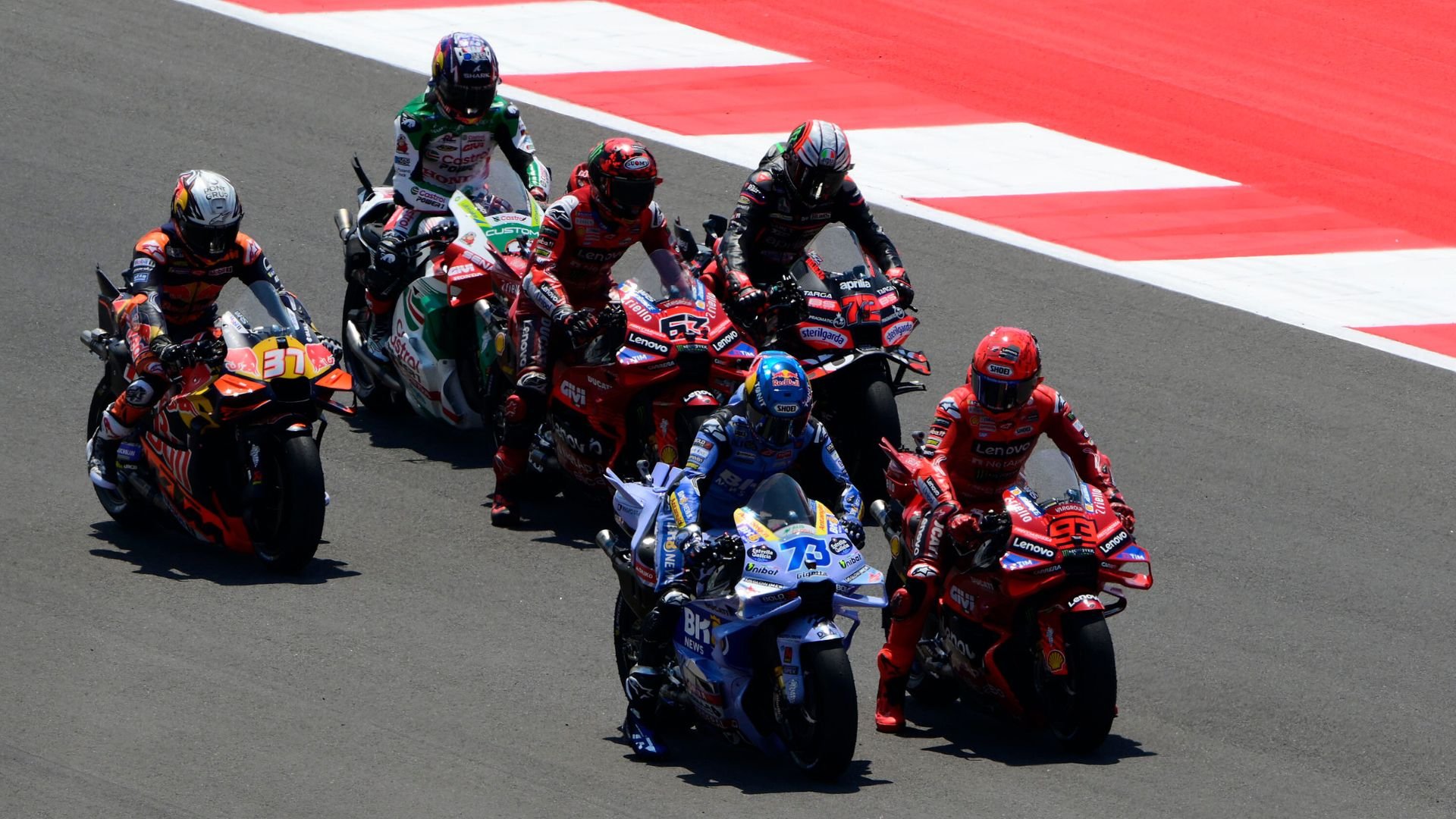 MotoGP to treat factory and satellite teams equally from 2027