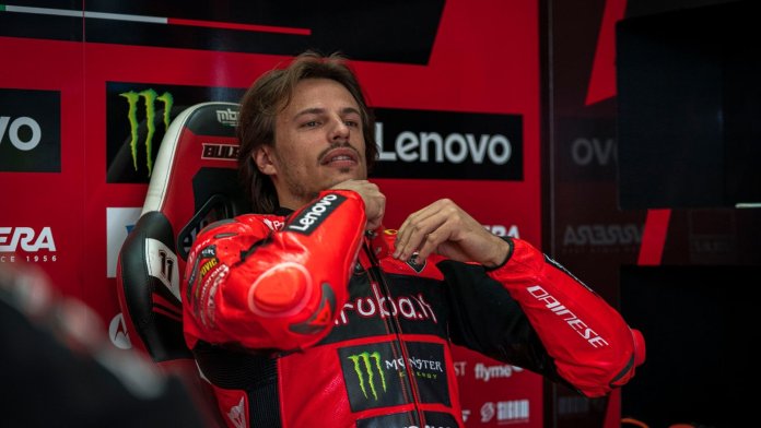 Nicolo Bulega wird beim MotoGP-Test in Jerez zu Ducati stoßen