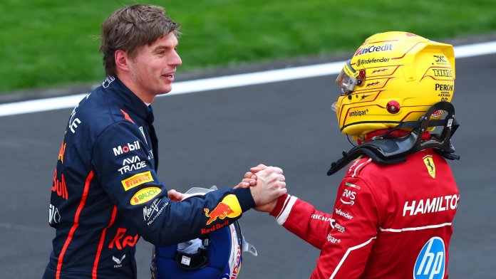 Sergio Perez zegt dat Lewis Hamilton niet zou overleven' als teamgenoot van Max Verstappen