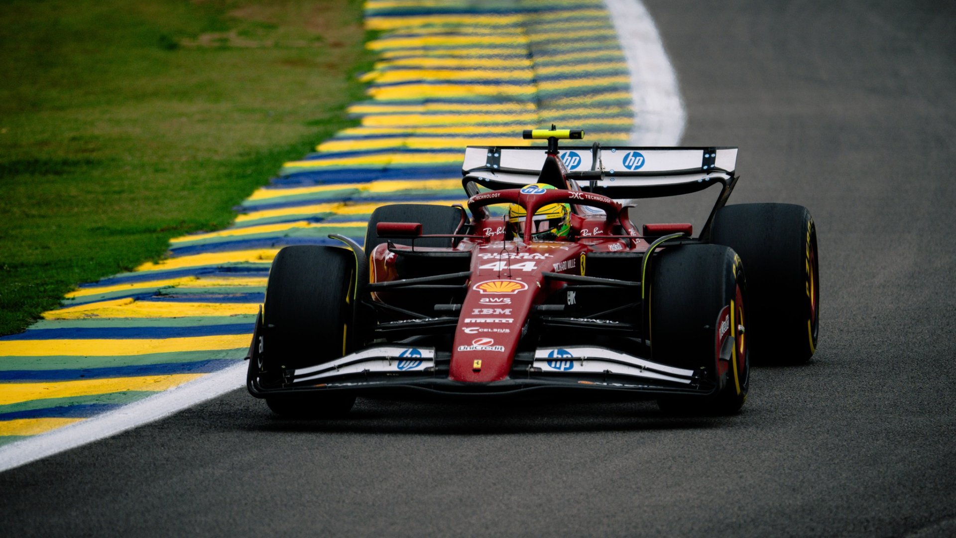 Hamilton admits Ferrari struggles: It’s a nightmare