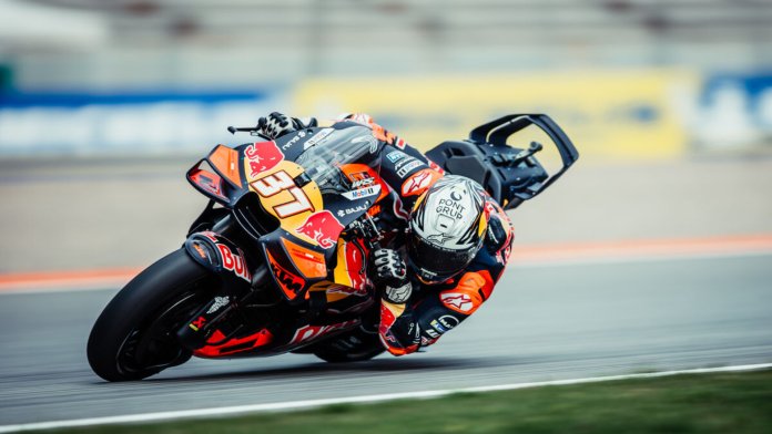 Pedro Acosta prowadzi popołudniowy trening przed Grand Prix Walencji
