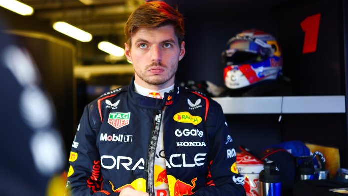 Max Verstappen dit qu'il aura besoin "d'aide ou de chance" pour remporter le titre 2025 malgré la pole d'Abu Dhabi