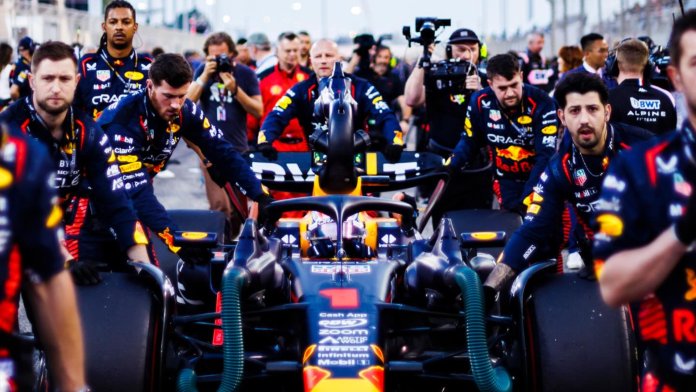 Mekies: Het zou naïef zijn om direct succes te verwachten met onze eigen motor