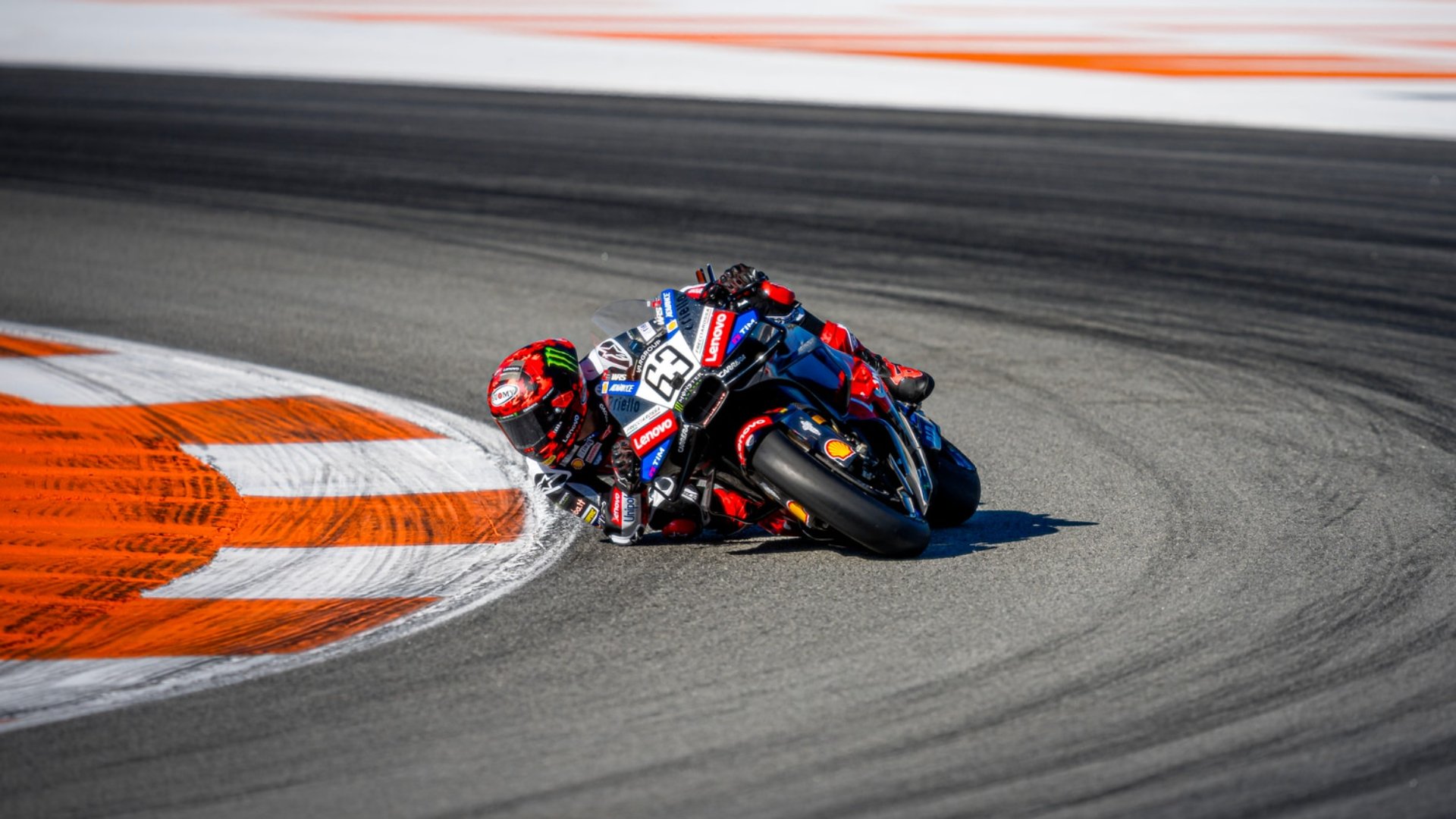 Bagnaia twierdzi, że rywale wykorzystali ustępstwa w MotoGP, aby zmniejszyć dystans do Ducati