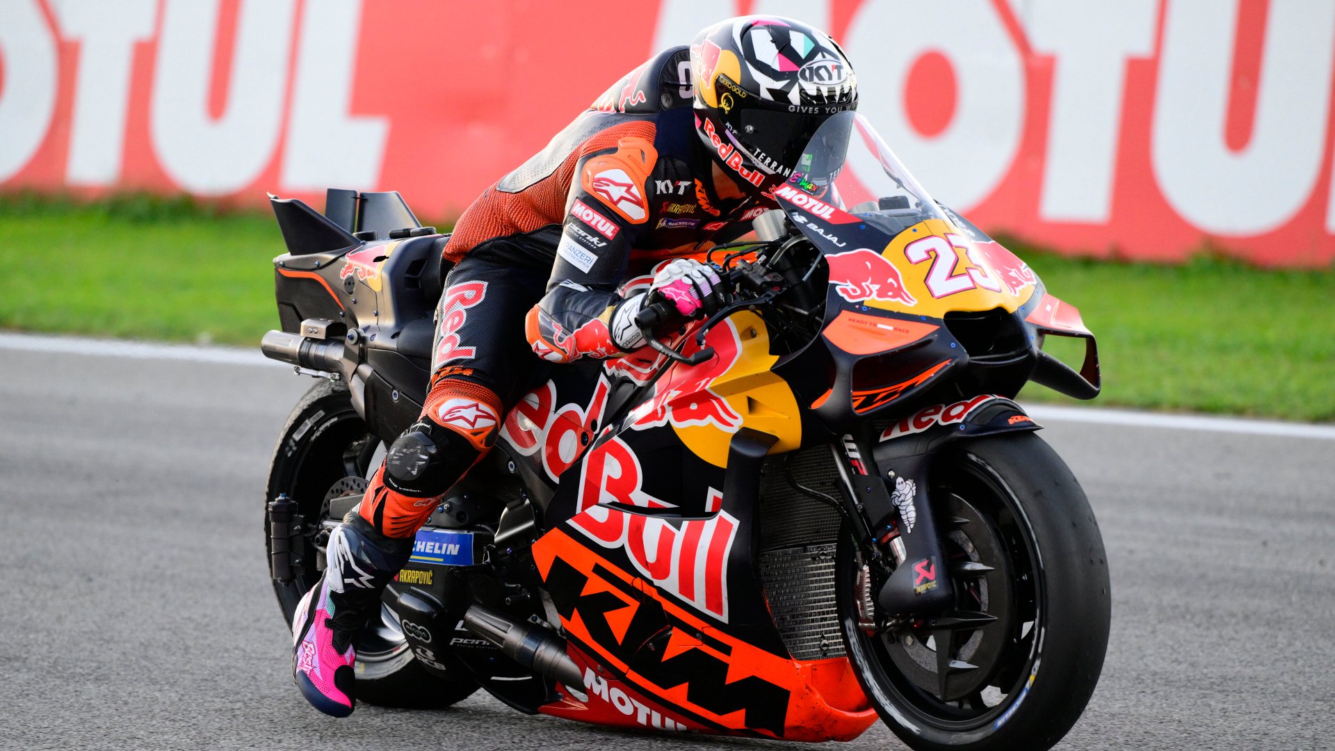 Michelin simplifie les règles applicables aux pneumatiques pour sa dernière saison en MotoGP