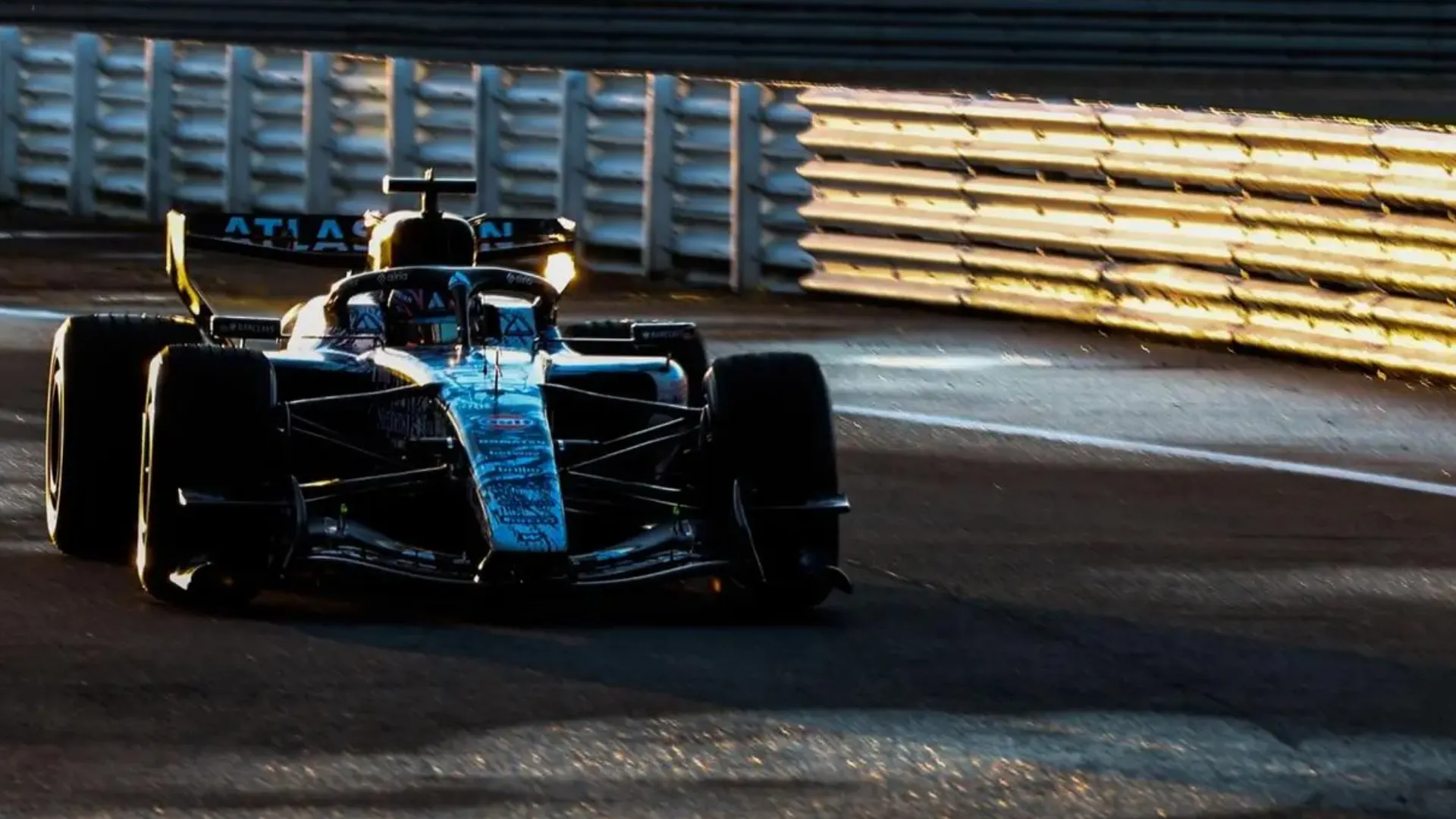 Williams FW48 w końcu pojawia się na torze po opóźnionym debiucie