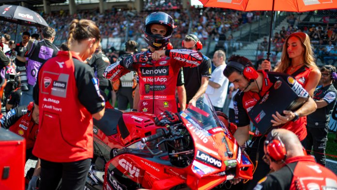 Francesco Bagnaia riflette sul "Campionato degli errori" dopo la vittoria nella MotoGP Sprint indonesiana