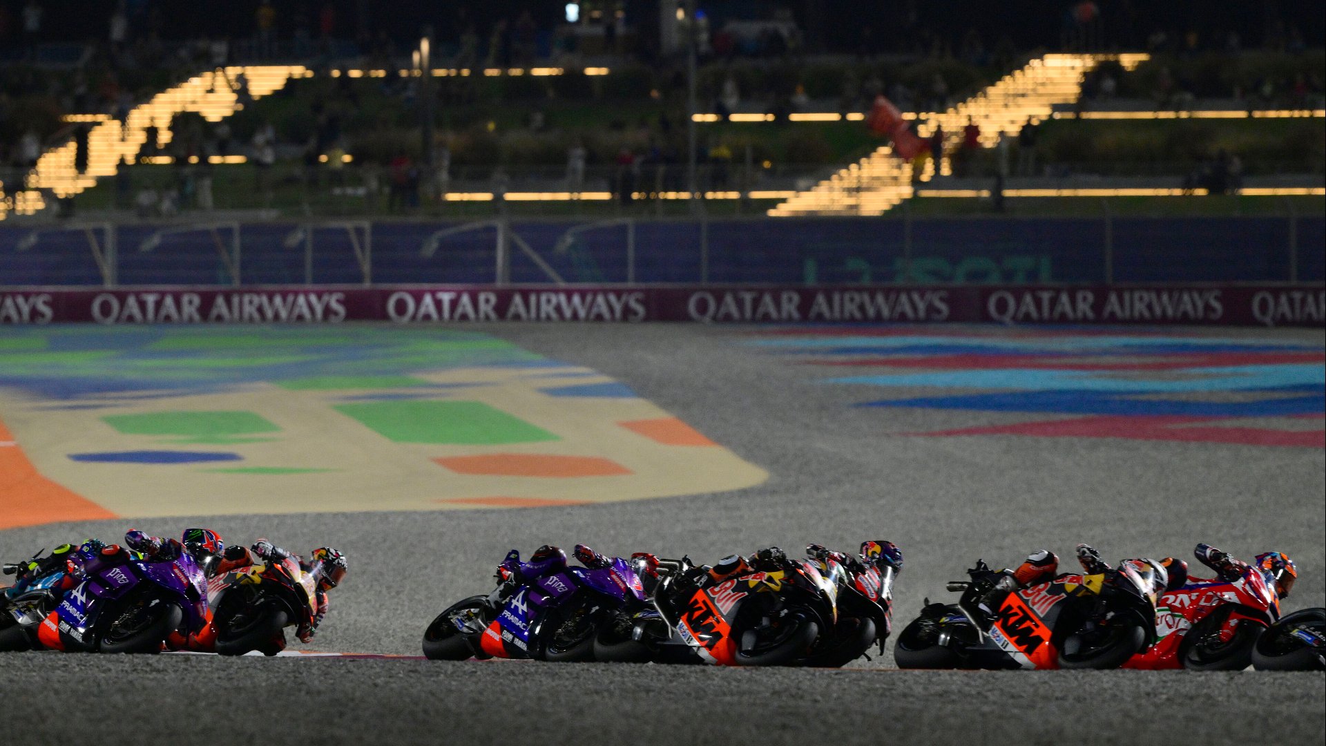 MotoGP verschiebt Katar GP auf November. Auch die Rennen in Portugal und Valencia werden verschoben