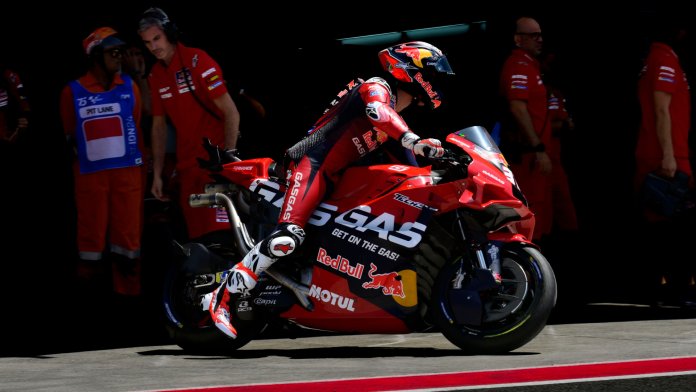 Pedro Acosta se acerca a su primera victoria en MotoGP tras una impresionante actuación en el GP de Indonesia