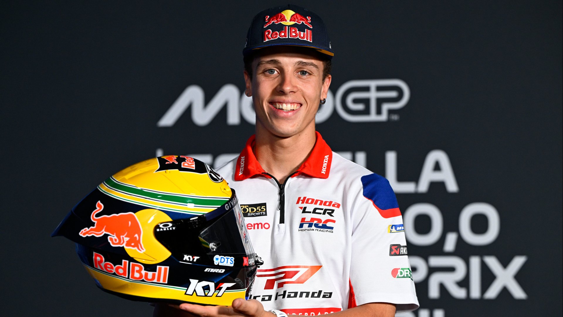Moreira presenta un casco inspirado en Senna para su emotivo debut en casa en MotoGP en Brasil