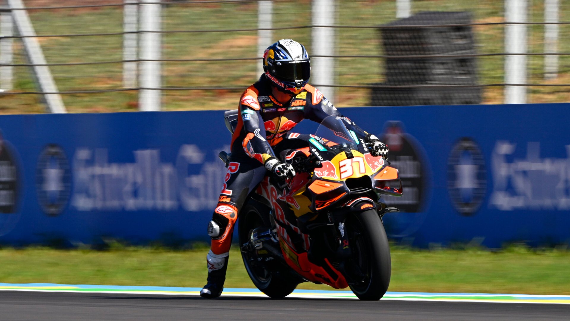 Discover what it’s like to ride a MotoGP bike