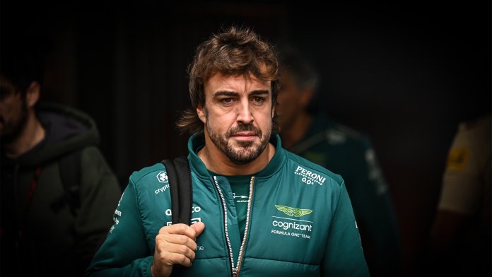 Alonso bevestigde de geboorte van zijn eerste kind