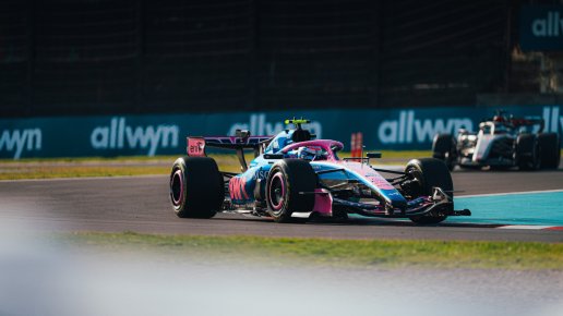 Alpine denies unequal treatment between its drivers