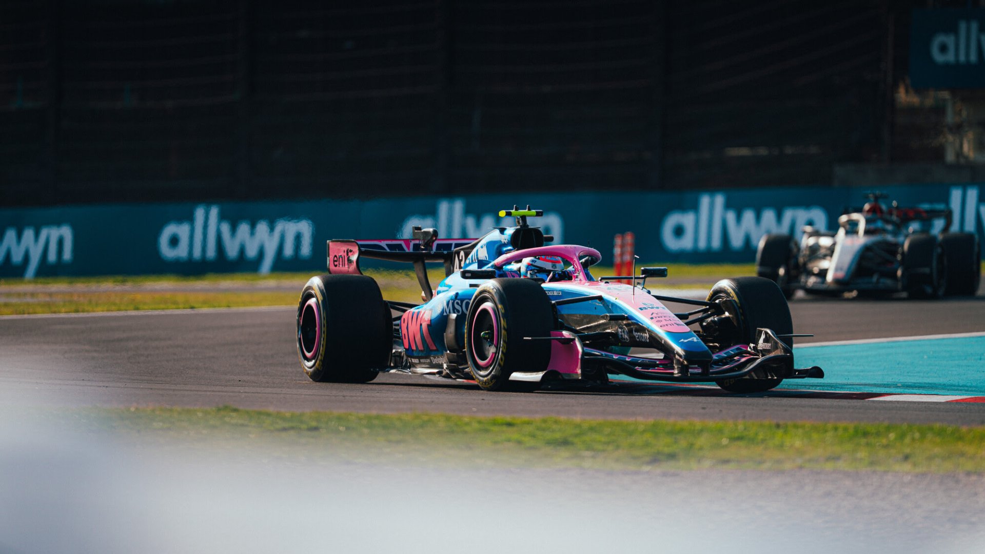 Alpine denies unequal treatment between its drivers