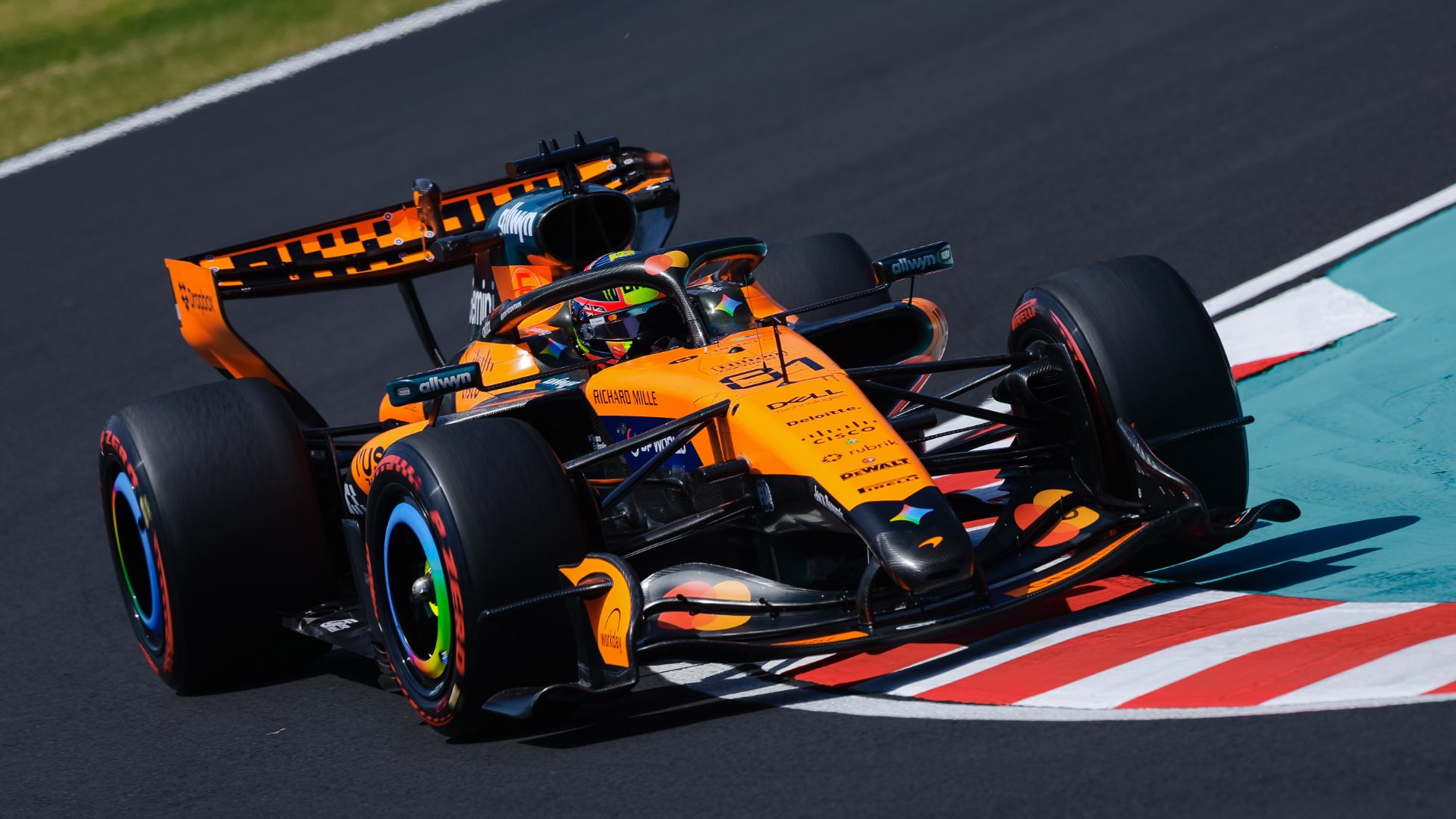 Piastri rallentato da problemi nel test Pirelli al Nürburgring, oggi in pista Norris e Antonelli