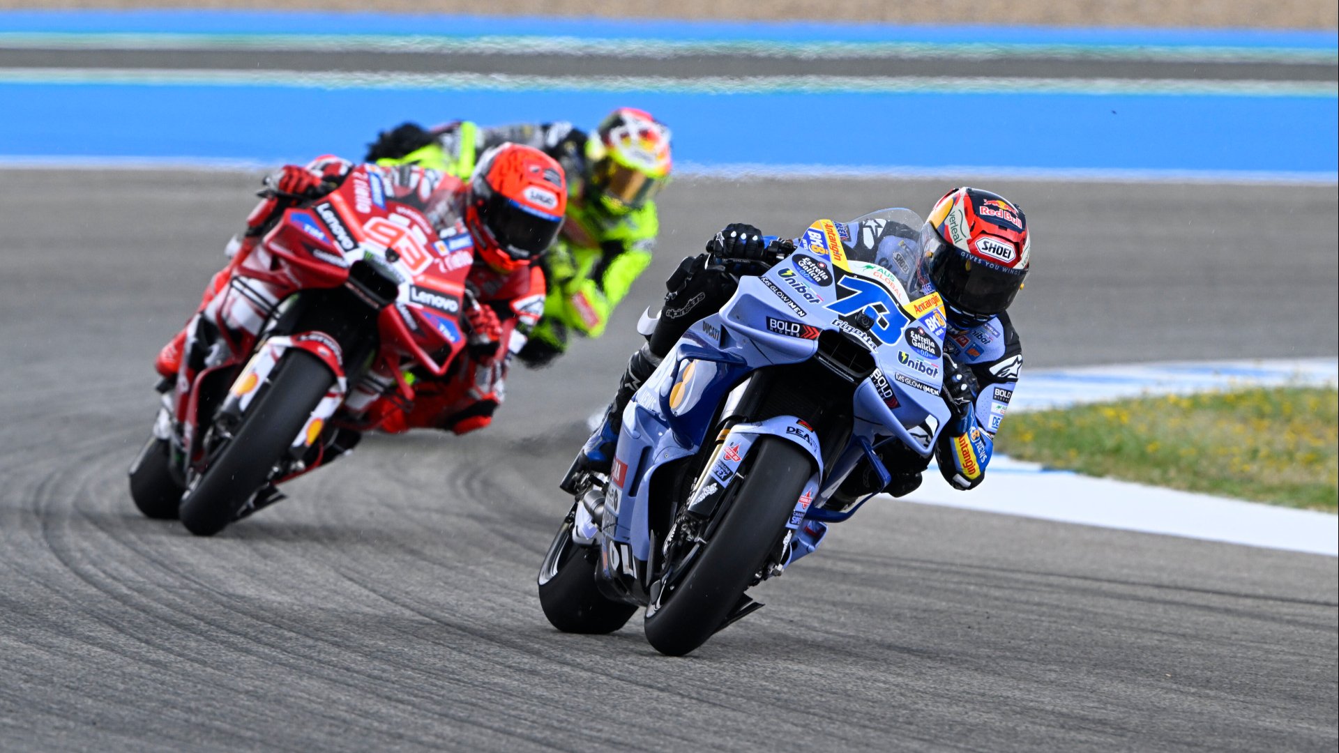 Alex Márquez gewinnt dominant in Jerez