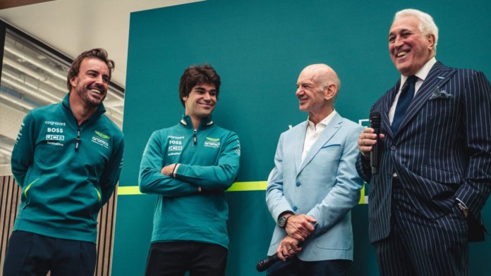 Fernando Alonso verrät, dass er Adrian Newey eine SMS geschrieben hat, um ihn zu Aston Martin zu überreden