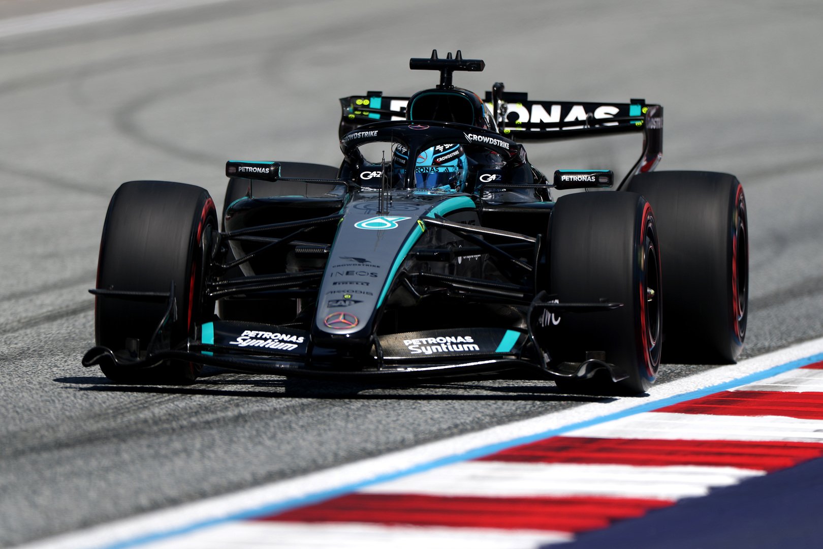 Mercedes znów na czele podczas ostatniej sesji wolnych treningów na torze Red Bull Ring