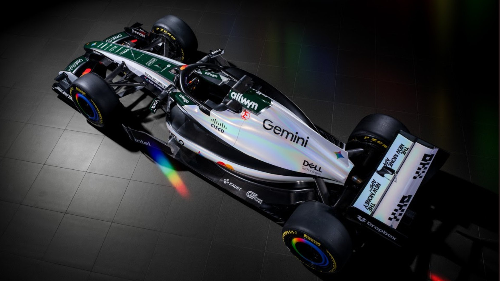 McLaren presenta una livrea speciale per Silverstone ispirata alla sua primissima vettura di Formula 1