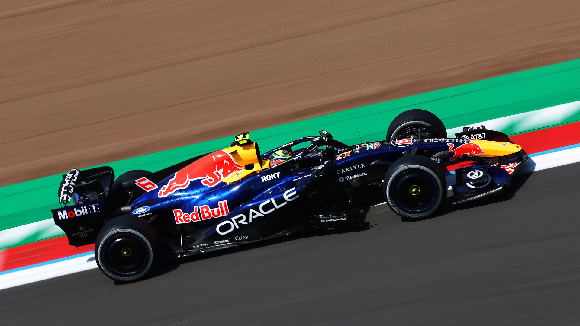 FIA onderzoekt achtervleugels van Red Bull en Ferrari na crash van Verstappen op Silverstone