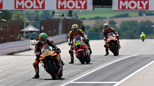 Pirelli plans to keep MotoGP tyre pressure rule for 2027