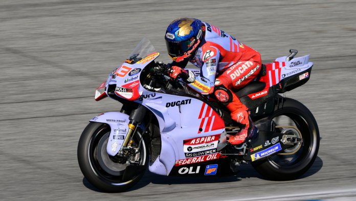 Marc Marquez vede vzrušující páteční trénink na GP Thajska