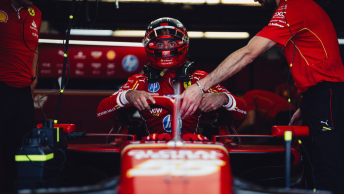 Carlos Sainz leidt het veld in tweede training Mexicaanse GP met rode vlag