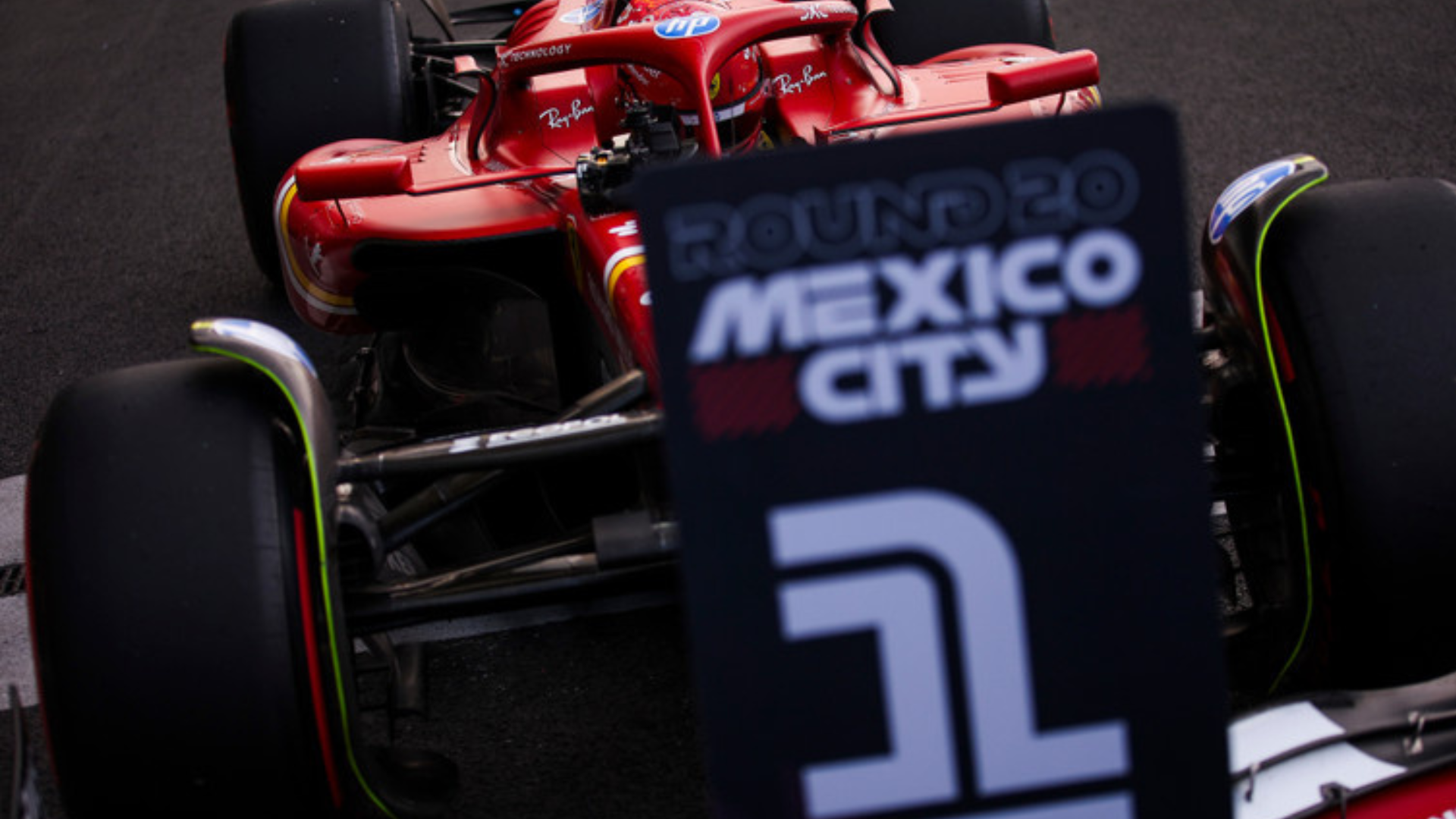 Carlos Sainz comfortably wins the Mexican Grand Prix from pole position